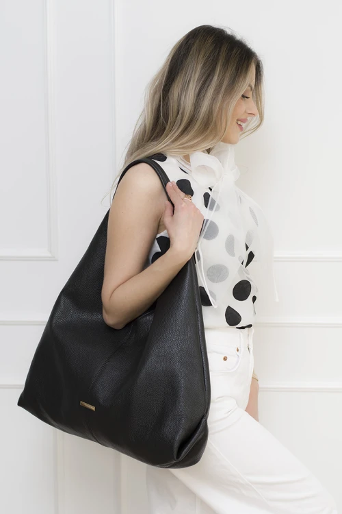 Hobo_Maxi_Black_2.jpg