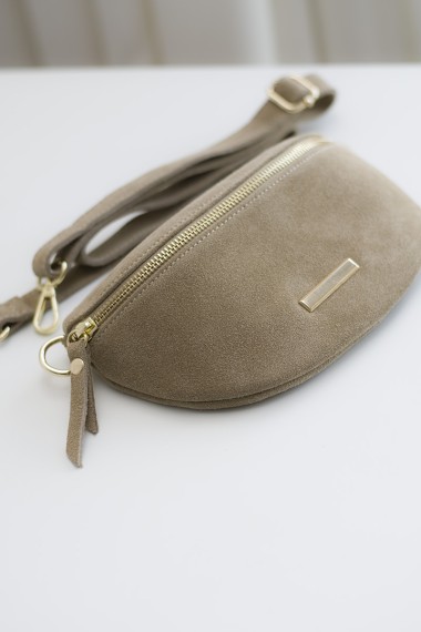 Mała zamszowa nerka, beżowa [Sofia]